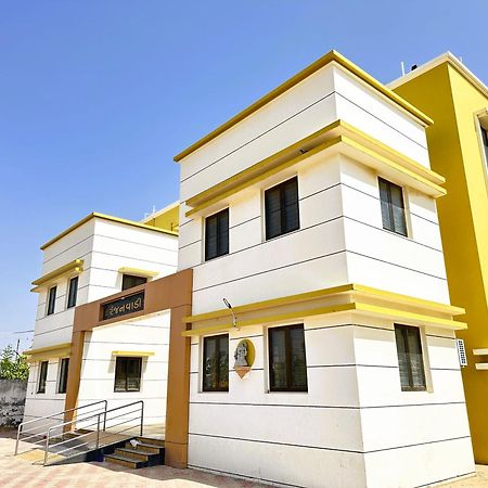 Hotel Ranjan Vadi Bhuj Esterno foto