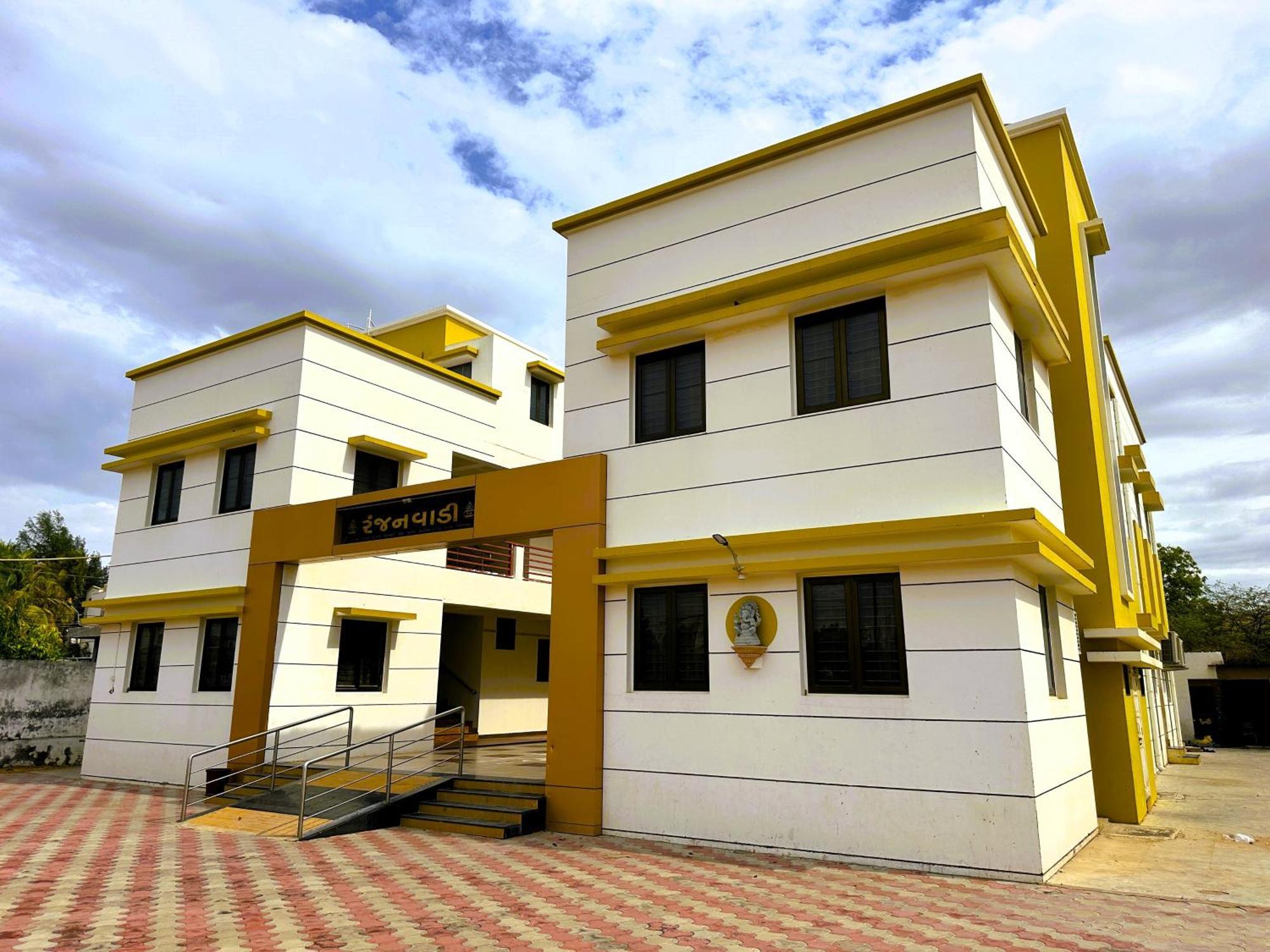 Hotel Ranjan Vadi Bhuj Esterno foto