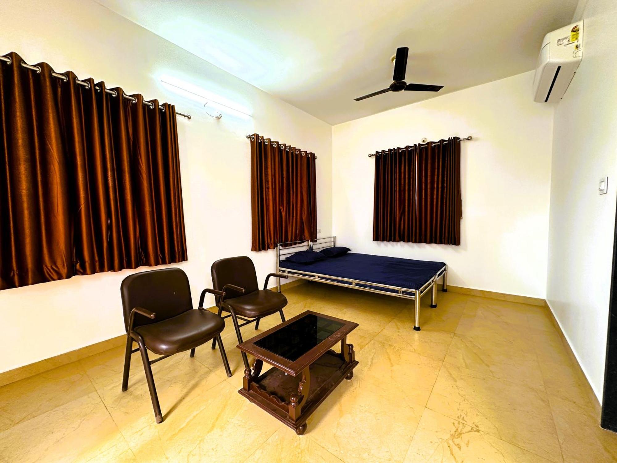 Hotel Ranjan Vadi Bhuj Esterno foto
